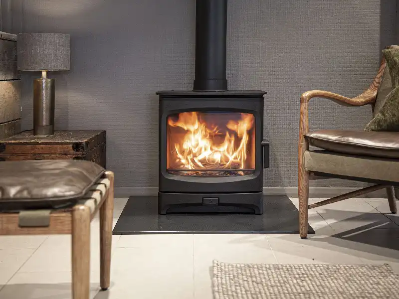 Poêle à bois Charnwood Aire dans un salon
