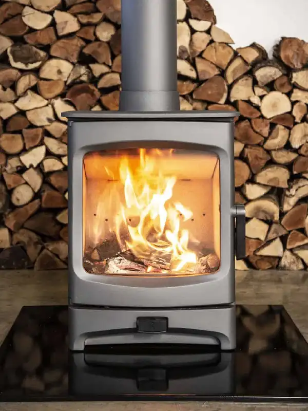Poêle à bois Charnwood Aire 5 avec plaque de sol